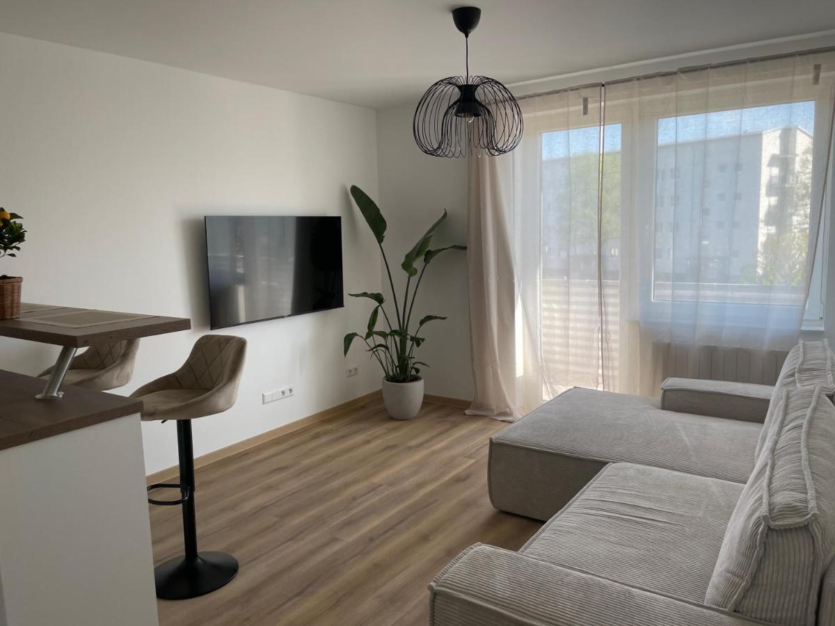 Neue Stilvolle 2-Zimmer Wohnung Im Zentrum Von Wolfsburg Exterior photo